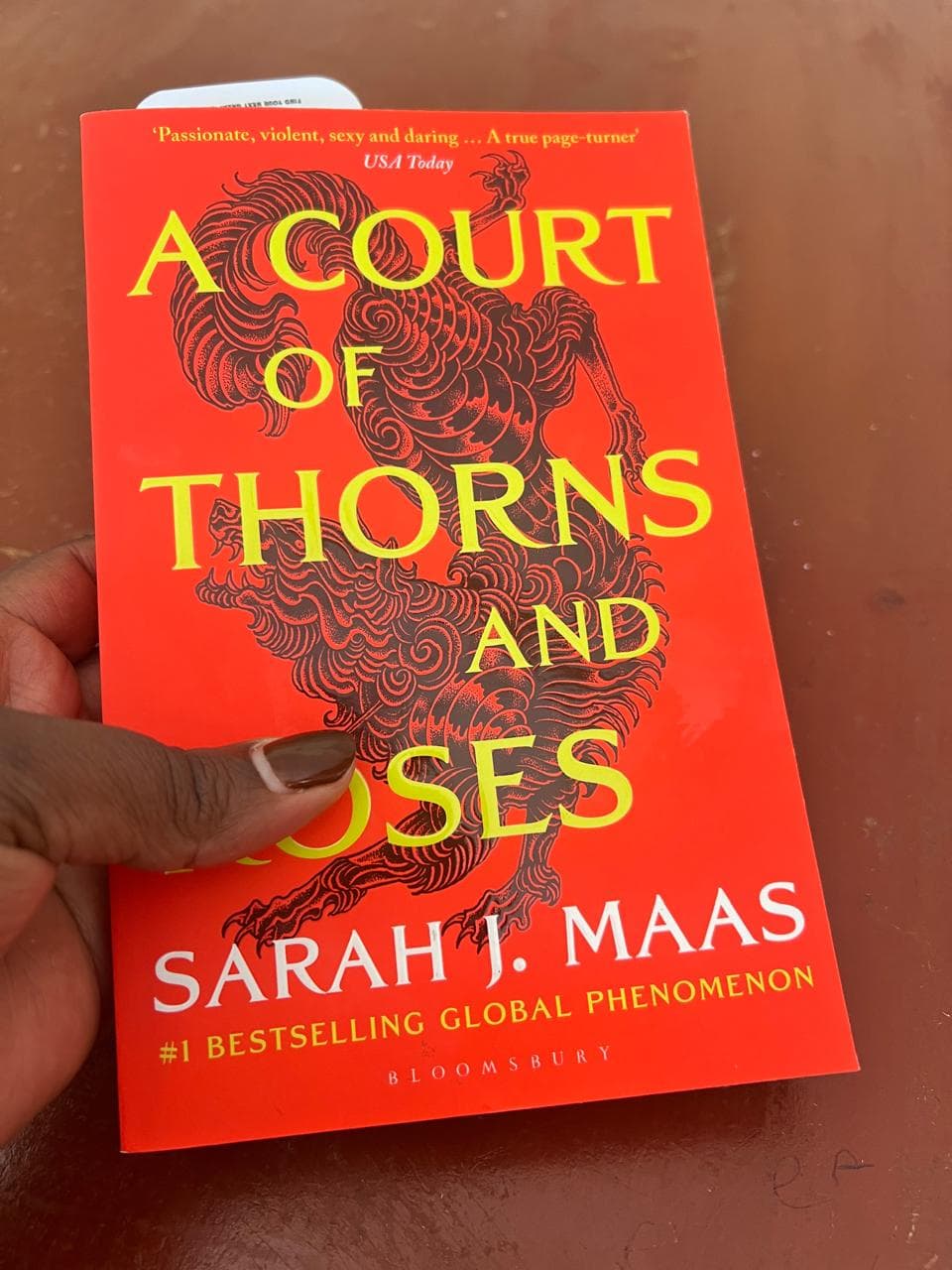 Cover of A court of Thorns and Roses